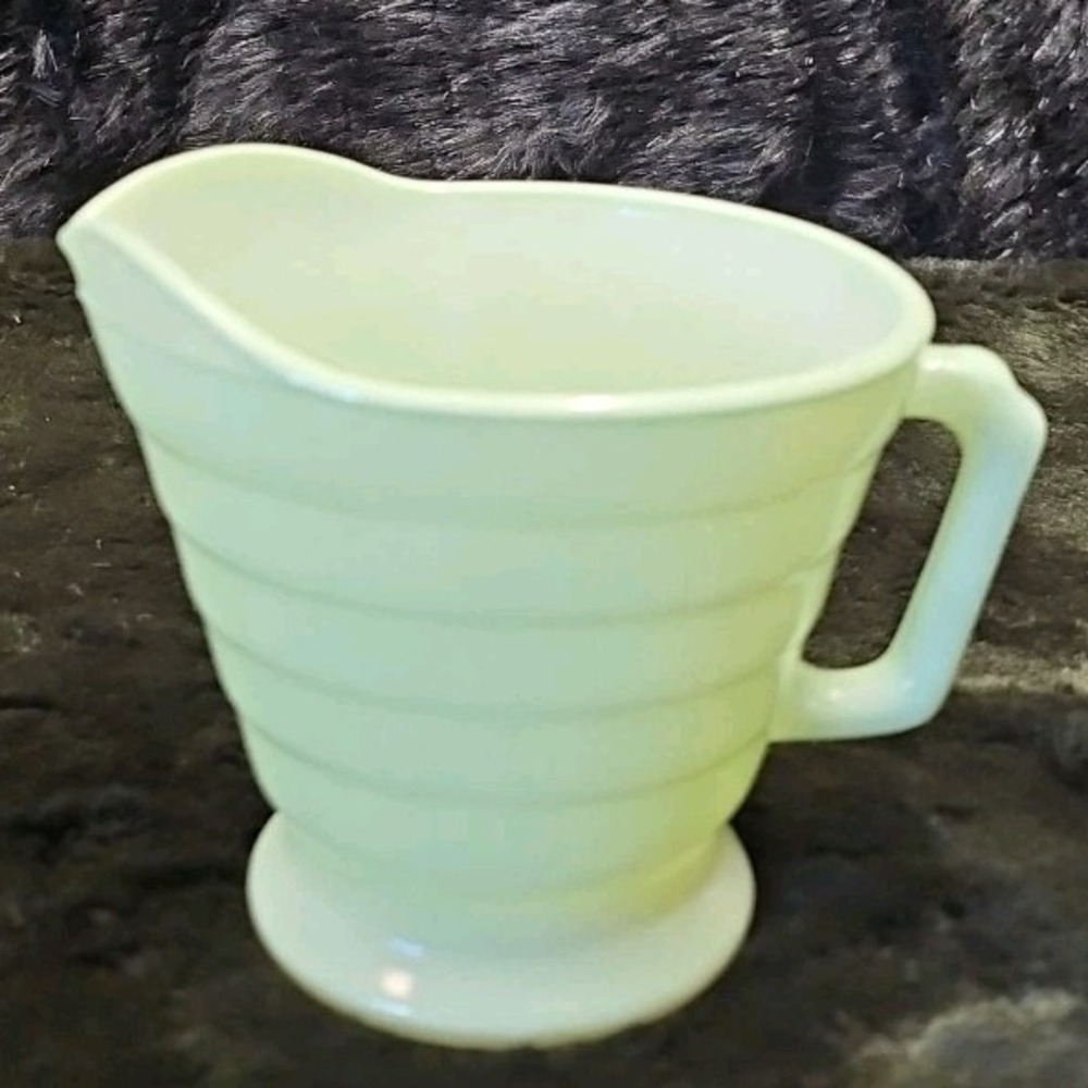 Vintage Hazel Atlas Moderntone Platonite Pastel Green Creamer